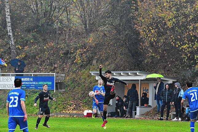 Bild 15: FC Erzingen beendet im Nebel den Siegeszug des SV Buch &ndash; und wir haben die Bilder!