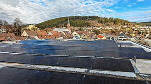 Investition in Nachhaltigkeit: Siedle hat zum Jahresende eine Photovoltaik-Anlage in Betrieb genommen. Bild: Siedle