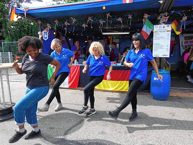 Seit vielen Jahren nehmen auch Freunde aus Carmignano am Albbrucker Dorffest teil. Unser Bild stammt aus dem Jahr 2024.