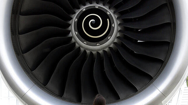 Das Triebwerk des Airbus 380 mit knapp drei Meter Durchmesser ist das derzeit größte von Rolls Royce. Das ...