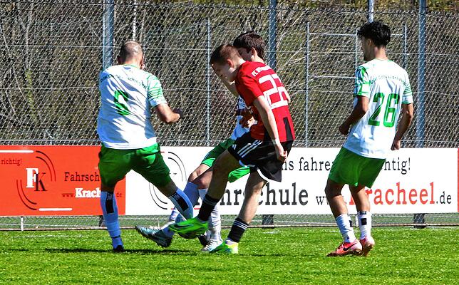 Bild 36: FC Überlingen besiegt DJK Donaueschingen mit 2:1. Wir waren mit der Kamera dabei!