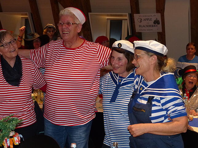 Bild 14: Alle Bilder zur Frauenfasnet der Katholischen Frauengemeinschaft Markdorf (1)
