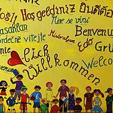 Im Radolfzeller Kindergarten St. Josef werden Kinder und Eltern in vielen Sprachen begrüßt.