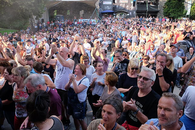 Bild 2: Bilder zum Konzert von Beth Ditto in Singen