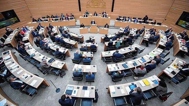 Die Abgeordneten im Landtag in Stuttgart. Seit fünf Jahren regieren die Grünen im Südwesten gemeinsam mit der CDU.