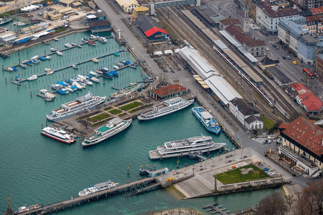 Wie leer gefegt: So präsentiert sich dieser Tage der Konstanzer Hafen.