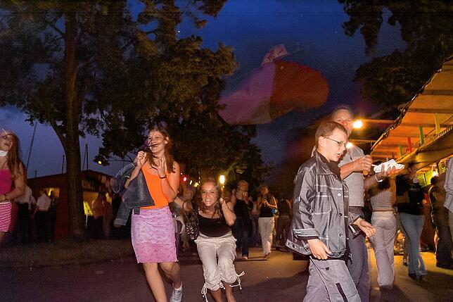 Bild 18: Bilder vom Sturm-Inferno beim Seehasenfest 2004