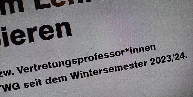 Die Hochschule Konstanz setzt auf ihrer Website unter anderem das Gender-Sternchen, verwendet an anderen Stellen aber auch andere Formen ...