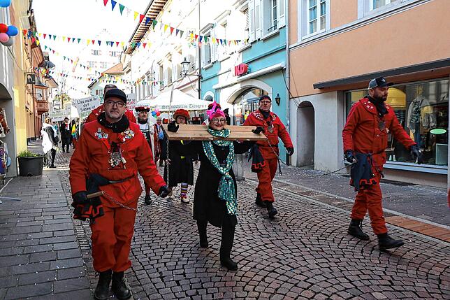 Bild 22: Das Narrengericht in Tiengen kennt keine Gnade! Das sind die Bilder