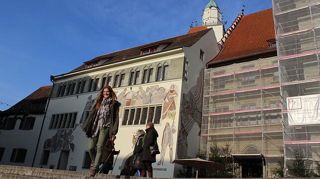 Das Rathaus Überlingen, hier ein Archivbild von 2013, als die Fassade eingerüstet war. Innerhalb des Rathauses herrschen ...