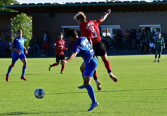 Bild 21: U19 des SC Freiburg besiegt die U18 des Team Aargau beim SV Waldhaus mit 6:0 &ndash; wir haben die Bilder!