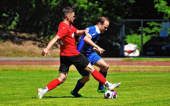 Bild 12: FC 08 Bad Säckingen zieht mit 11:0 gegen SV Albbruck in die Relegation ein &ndash; und wir haben Bilder!