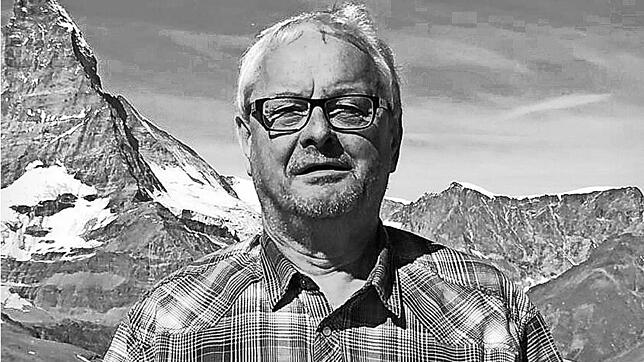 Peter Ade ist im Alter von 72 Jahren verstorben.