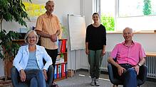 Doris Wilke und Leo Lensing von Pro Familia Konstanz sprechen mit Maleen Mack und Mathias Graf von Pro Familia Singen über den ...