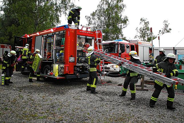 Bild 7: Auftakt des Feuerwehrfests mit 68. Kreisfeuerwehrtag