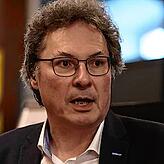 „Es gibt einen Zielkonflikt zwischen Klimaschutz und Wohnungsbau, wir brauchen den Kurswechsel jetzt,“ sagt Winfried Kropp, ...