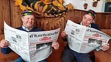 Jens Fräntzki (links) und Tankred Kauf von der Narrenzunft Überlingen haben ein Narrenblättle mit dem Titel ...