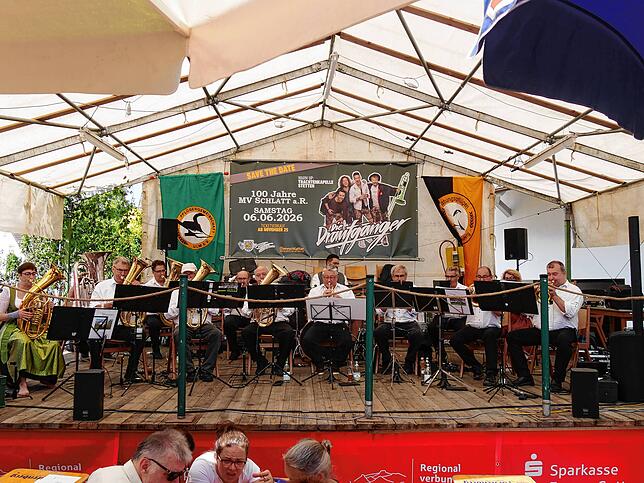 Bild 18: So schön war es auf dem Scheunenfest in Schlatt am Randen