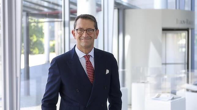 Marcus A. Wassenberg ist Vorstandsmmitglied bei Rolls-Royce Power Systems. Er ist auch im Vorstand des Arbeitgeberverbandes ...
