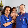 Die Kinderärztinnen Claudia Reber und Patricia Rölle aus Langenargen machen sich Sorgen um die Zukunft der kinderärztlichen ...