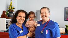 Die Kinderärztinnen Claudia Reber und Patricia Rölle aus Langenargen machen sich Sorgen um die Zukunft der kinderärztlichen ...