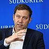 Lars Klingbeil ist der jüngste Vorsitzende der SPD in der Geschichte der Partei &ndash; und stolz darauf. Im Interview mit dem SÜDKURIER ...