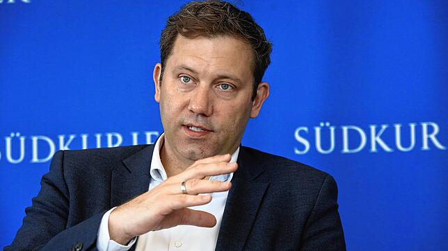 Lars Klingbeil ist der jüngste Vorsitzende der SPD in der Geschichte der Partei &ndash; und stolz darauf. Im Interview mit dem SÜDKURIER ...