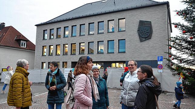 Bild : Tag der offenen Tür: Viele Besucher und noch mehr Zufriedenheit im sanierten Rathaus