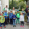 Den Rucksack auf dem Rücken gefüllt mit Getränken und Leckereien, so zogen gestern 15 Kinder in den Längewald. Begleitet wurden die ...