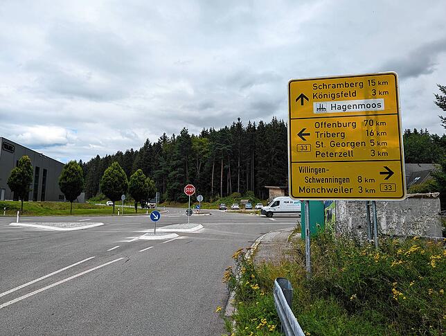 In Stockburg zwischen Mönchweiler und St. Georgen soll ein Radweg aus Richtung Königsfeld entlang der Straße geführt werden. Eine der ...