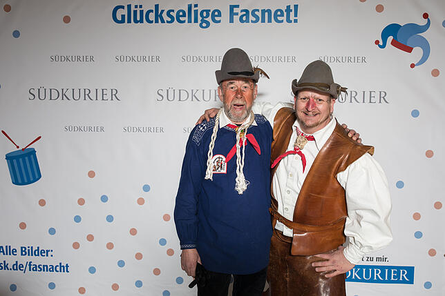 Bild 4: An der SÜDKURIER-Fotowand: Das sind die Gäste beim Stockacher Narrengericht (1)