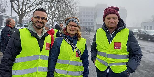 (Archivfoto von Februar) Gazmend Beqiraj, Jana Wieler und Marcus Polewka haben am Warnstreik am 21. Februar 2025 teilgenommen. Am 11. ...