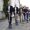 Die Ertüchtigung des Stromnetzes, der Ausbau des Glasfasernetzes und die Sanierung der Wasserleitungen in Stetten sind gestartet (von ...