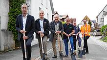 Die Ertüchtigung des Stromnetzes, der Ausbau des Glasfasernetzes und die Sanierung der Wasserleitungen in Stetten sind gestartet (von ...