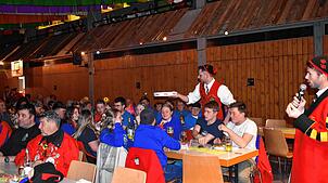 Bild : Narrenverein Stiegele Chatz begeistert beim Bunten Abend in Ühlingen