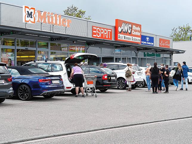 Einkaufen auf deutscher Seite wie hier in Laufenburg ist für viele Schweizer in Grenznähe attraktiv. Infiziert einreisen dürfen sie aber ...