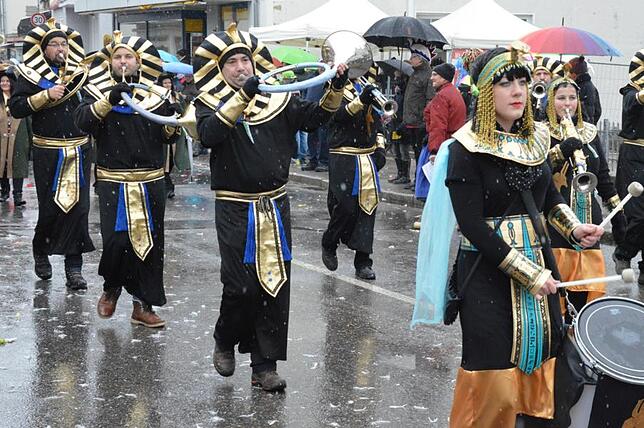 Bild 6: Bilder vom Narrensprung beim Ringtreffen des Alemannischen Narrenrings (Teil 3)