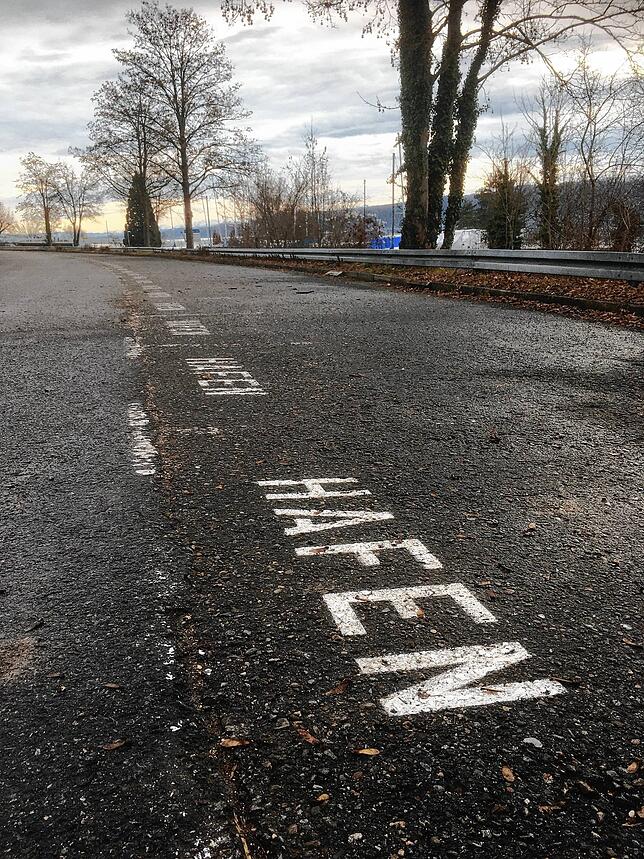 30 Parkplätze hält die Gemeinde Sipplingen bislang auf dem Parkplatz West für Besucher des Hafens vor. Ab Mai nächsten Jahres gehören ...