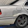 Verbeult, verrostet, zusammengeflickt &ndash; das Corpus Delicti: Mit diesem schrottreifen Auto war ein junger Mann in Schaffhausen ...