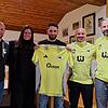 Freuen sich auf die Zusammenarbeit bei der SG Schwarzwald Union (von links): Oliver Masny (Co-Trainer), Julika Reiner (Vorsitzende FC ...