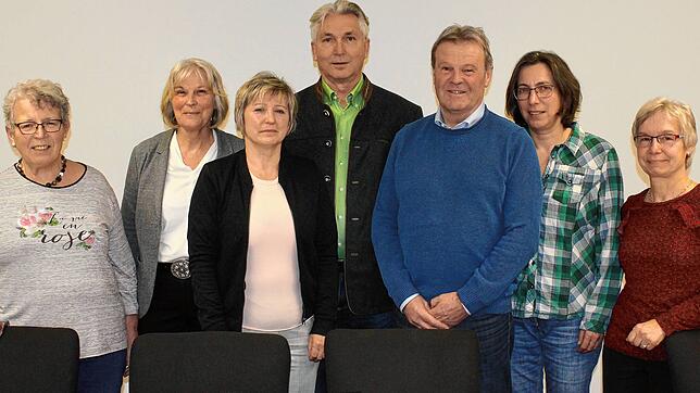 Der Vorstand (von links): Hilde Schmid (Beisitzerin und kommissarische Schriftführerin), Victoria Kunert (Einsatzleiterin), Brigitte ...