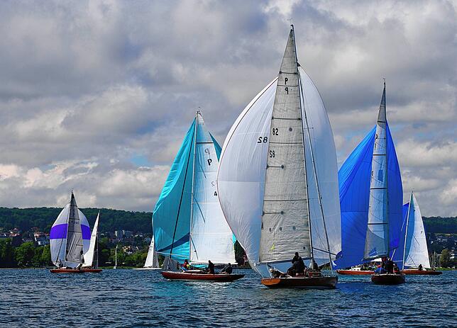 Bild 3: Dutzende Segelyachten im Konstanzer Trichter: Bilder der Regatten bei der Bodenseewoche
