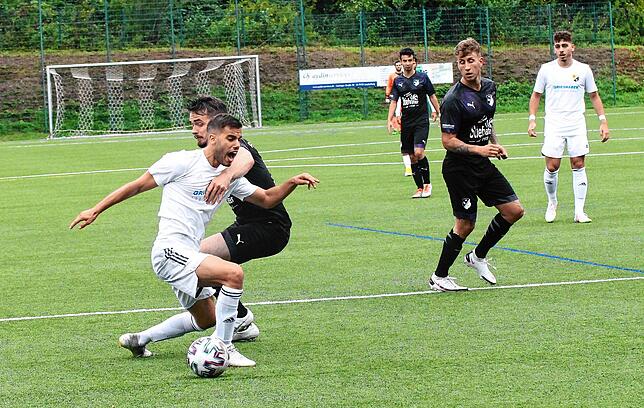 Bild 1: SV 08 Laufenburg schickt den FC Wittlingen mit einem 6:0 nach Hause &ndash; und wir haben Bilder!