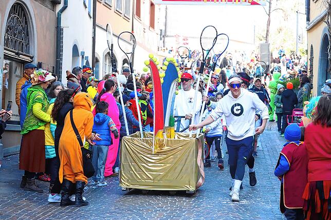 Bild 17: Meersburger Fasnacht: Die schönsten Bilder vom Kärrelerennen 2025