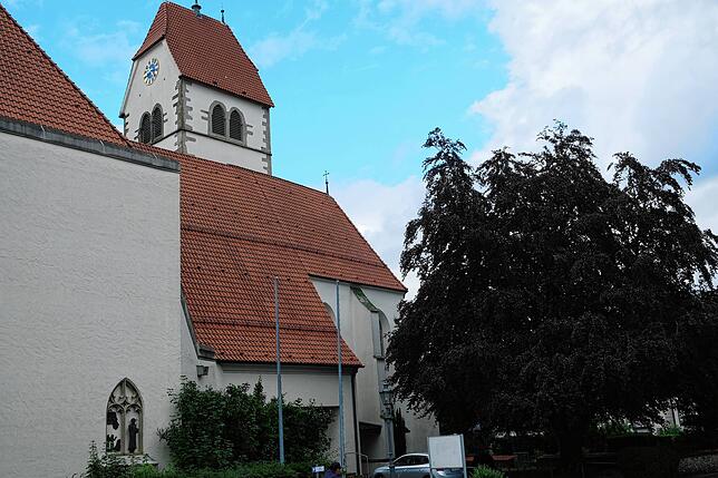 Die katholische Kirche St. Jodokus ist eine gelungene Mischung aus Alt und Neu.
