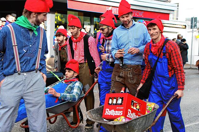 Bild 22: Narrensamen zeigt sich am Kinder- und Familienumzug &ndash; Teil 2. Wir haben Bilder.