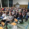 Mehr als 60 Bürgern nahmen in der Turn- und Festhalle an der Gemeinderatssitzung für den Standortbeschluss des neuen Hauses der Vereine ...