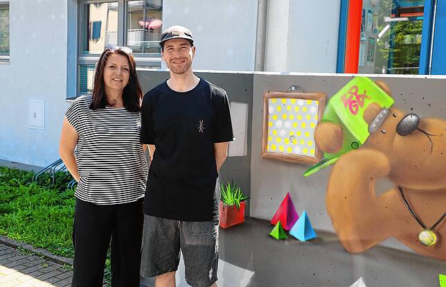Die Leitung des Kindergarten St. Stephan: Susanne Watzinger (links), Tobias Müller (rechts).