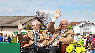 Bild : Bilder vom Jubiläumsumzug des Musikvereins Liggersdorf im Rahmen des Bezirksmusikfestes