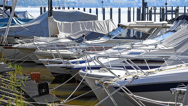 Boote im Mooser Hafen, aufgenommen im Jahr 2020. (Symbolbild)